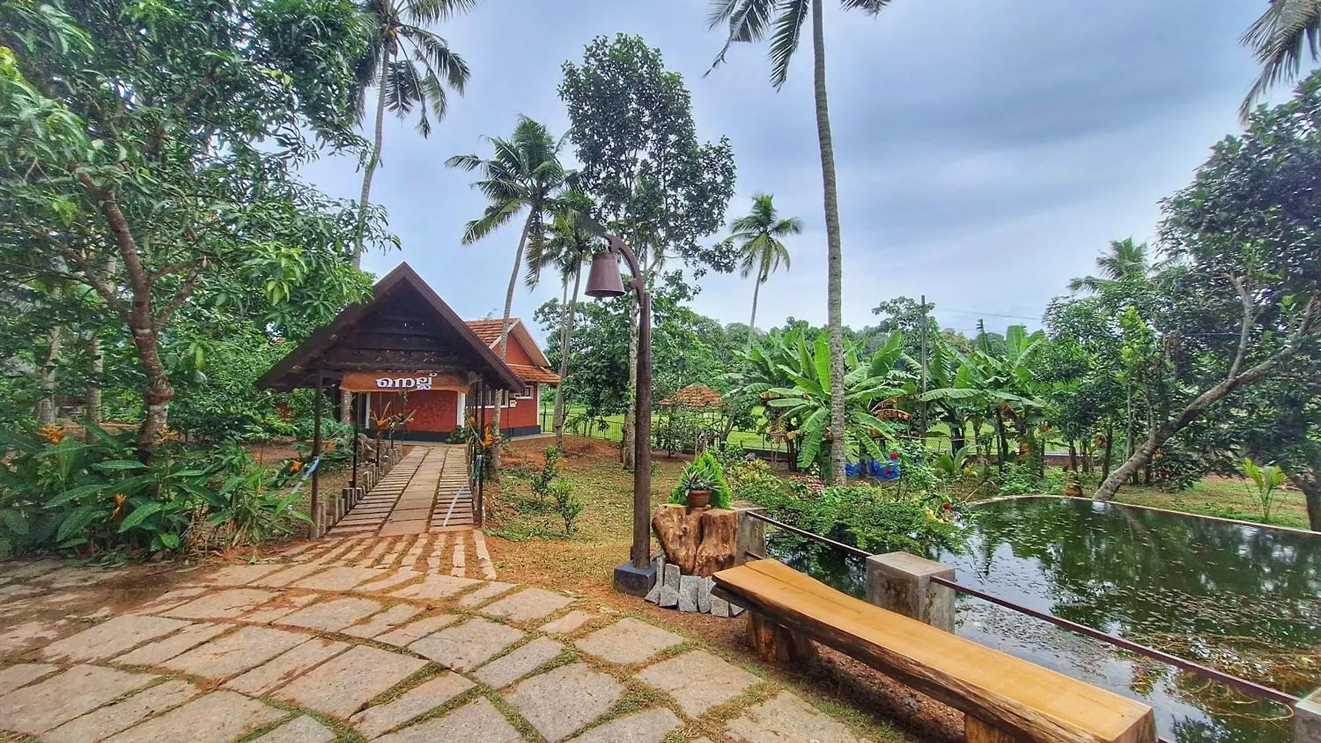 Nellu Tranquil Pool Villa & Organic Farmstay Near Varkala Thiruvananthapuram Indie
