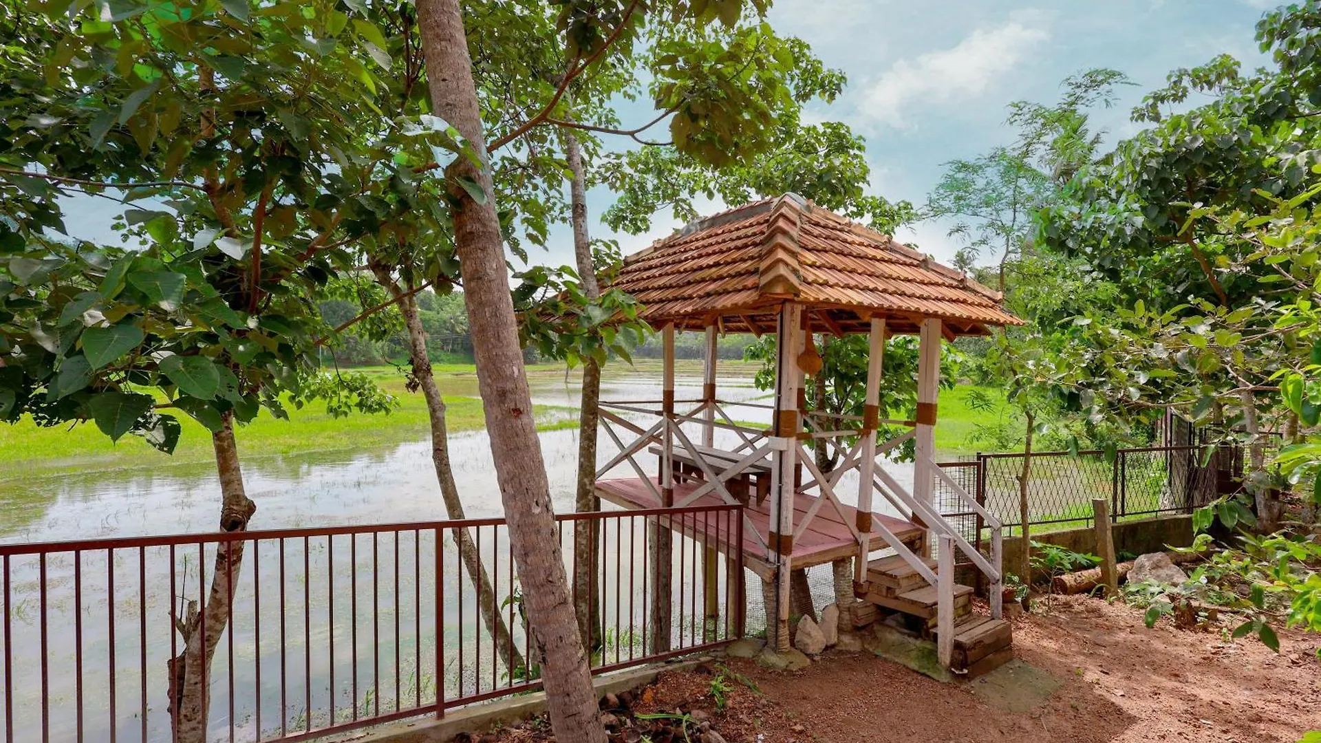 Nellu Tranquil Pool Villa & Organic Farmstay Near Varkala Thiruvananthapuram Indie
